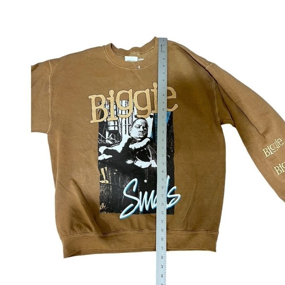 Vintage Biggie Smalls Hip Hop Rap Brown Crewneck Sweatshirt with Sleeve Print - Picture 4 of 5